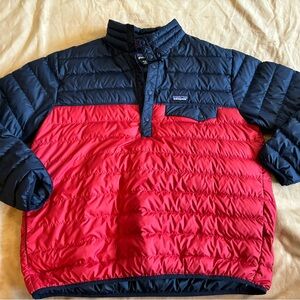XL Patagonia Two-Tone Red & Navy Down Pullover